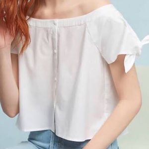 ☀️Anthropologie White Off-The-Shoulder Flowy Top☀️